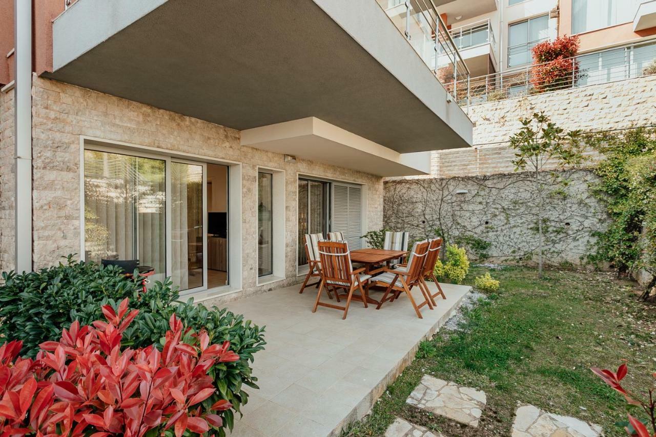 Acacia Hill A3 Daire Ðenovići Dış mekan fotoğraf