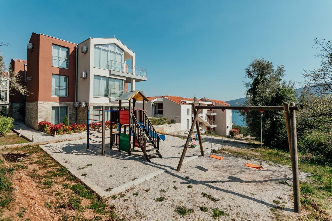 Acacia Hill A3 Daire Ðenovići Dış mekan fotoğraf